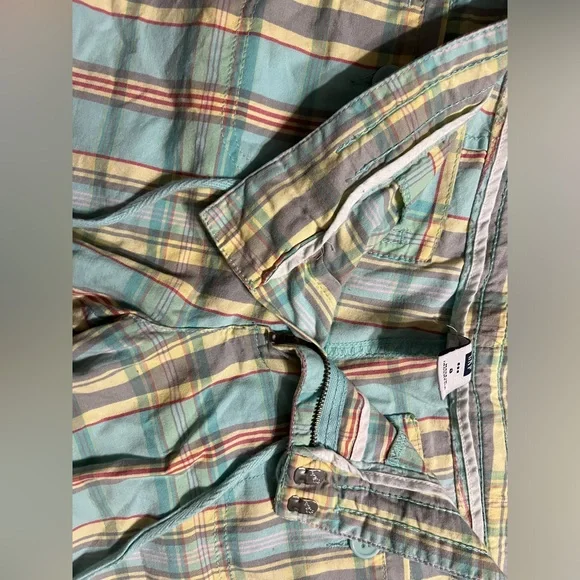🌸😊🩳Gap Women's multi Shorts size 8 - Picture 3 of 5